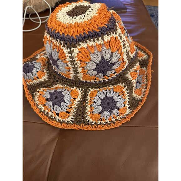 Wyeth Agnes Orange Brown Crochet Bucket Hat - Picture 5 of 6